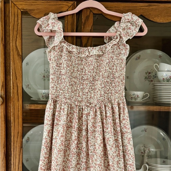 Floral Dress 👗 🌸 - Picture 2 of 4